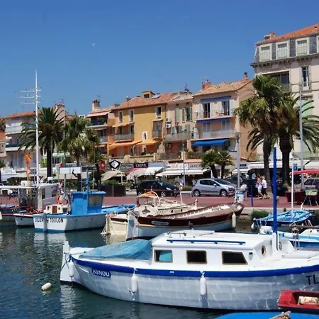 By Interhome Bandol